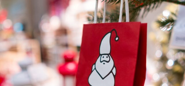 10 trucuri pe care trebuie sa le stii cand pleci la cumparaturi in luna cadourilor